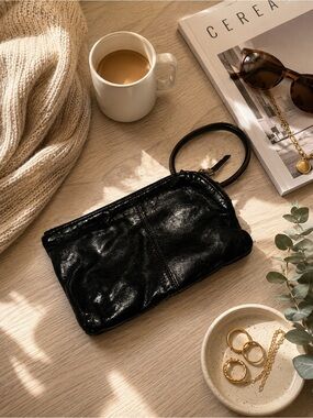 HOBO Black 100% Leather Wristlet Pouch Wallet